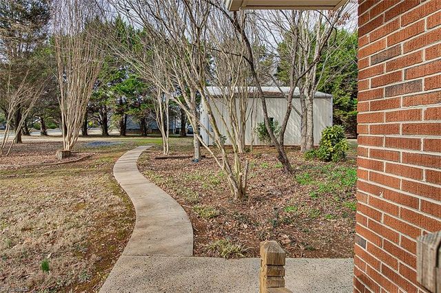 516 Hillcrest Drive, Randleman, NC 27317