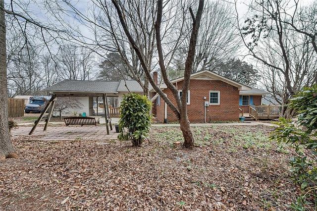 516 Hillcrest Drive, Randleman, NC 27317