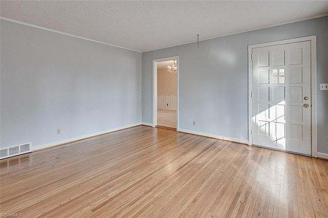 516 Hillcrest Drive, Randleman, NC 27317