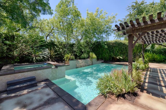 100 Paizano Ct, Roseville, CA 95661