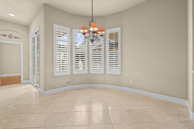 100 Paizano Ct, Roseville, CA 95661