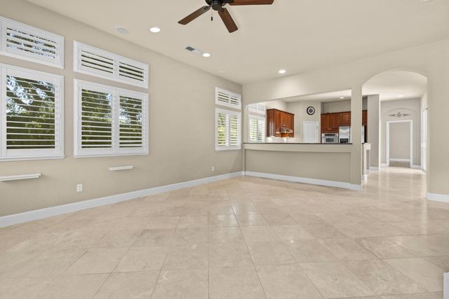 100 Paizano Ct, Roseville, CA 95661