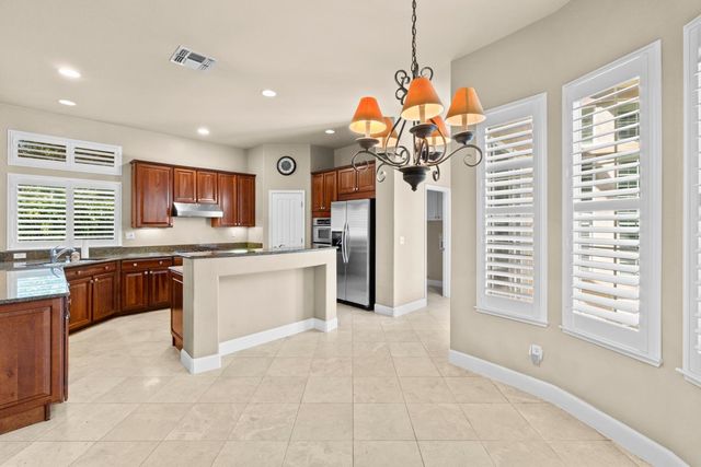 100 Paizano Ct, Roseville, CA 95661