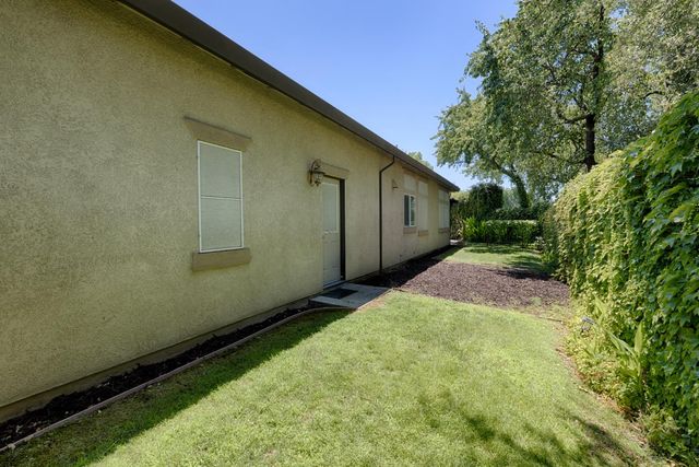 100 Paizano Ct, Roseville, CA 95661