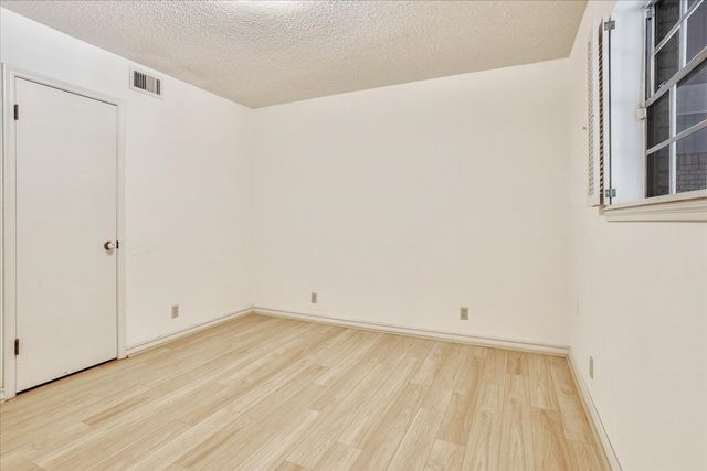602 Queens Road, Denison, TX 75020