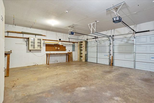 602 Queens Road, Denison, TX 75020