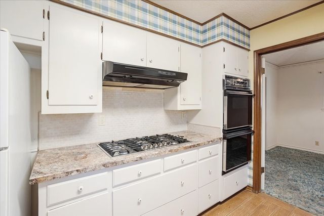602 Queens Road, Denison, TX 75020
