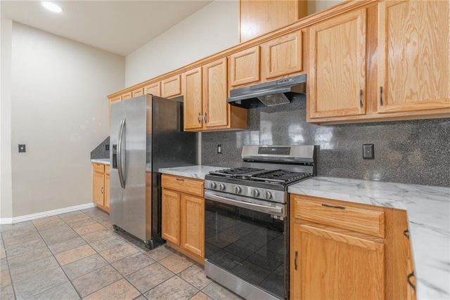 16609 Valderama Way, Edmond, OK 73012