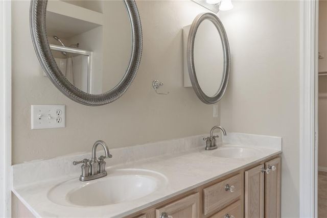 16609 Valderama Way, Edmond, OK 73012
