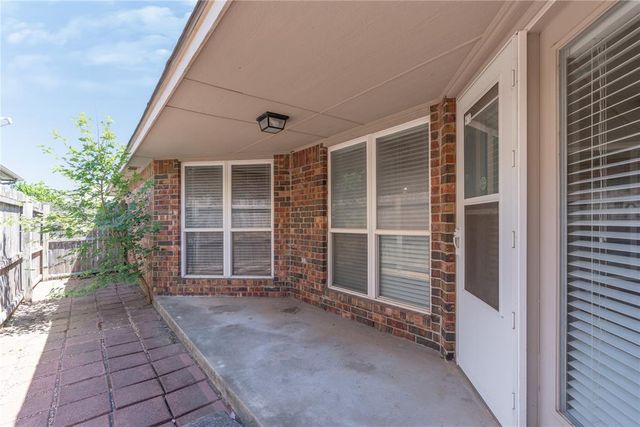 16609 Valderama Way, Edmond, OK 73012