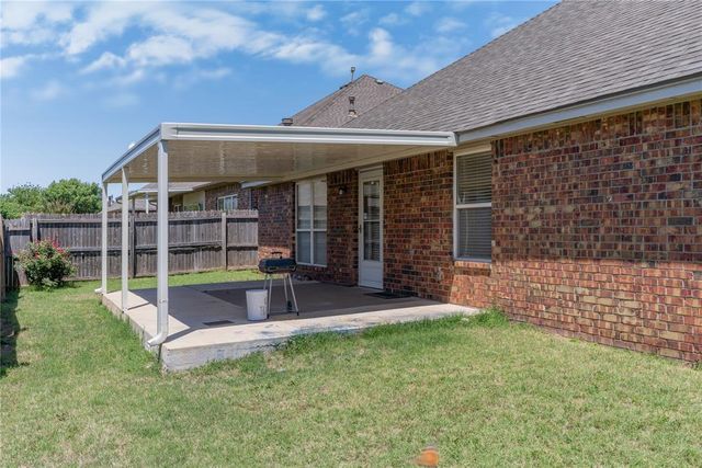 16609 Valderama Way, Edmond, OK 73012