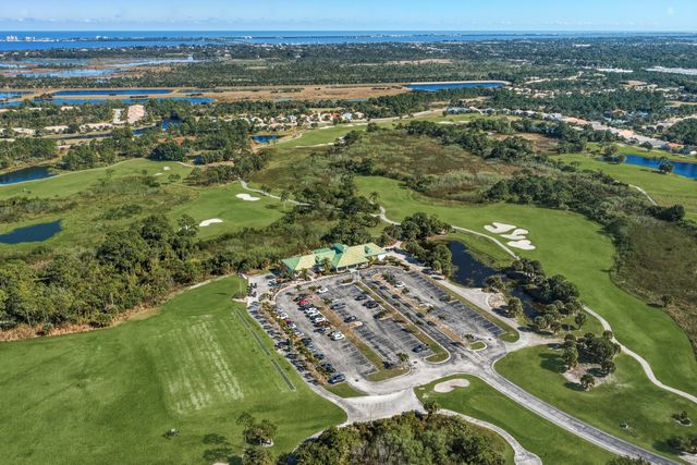 790 NW Red Pine Way, Jensen Beach, FL 34957