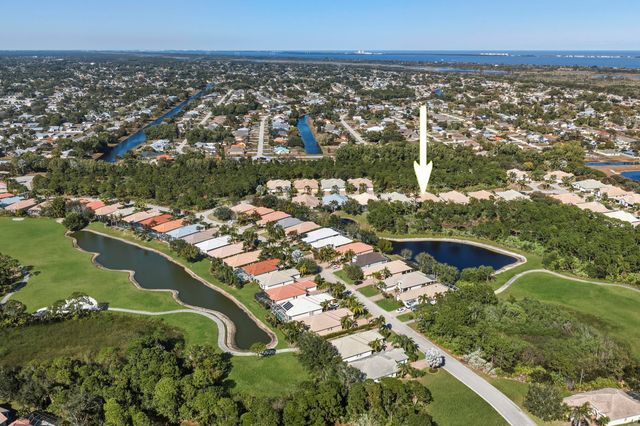 790 NW Red Pine Way, Jensen Beach, FL 34957