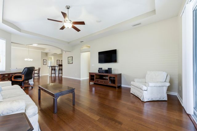 790 NW Red Pine Way, Jensen Beach, FL 34957