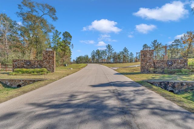 15884 Ridge Oak Road, Willis, TX 77378