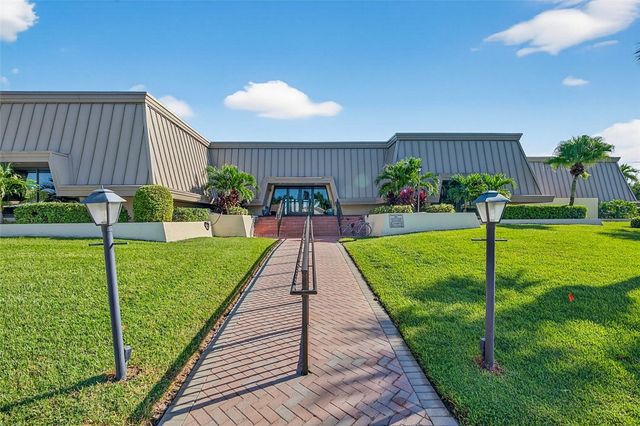 1800 SE Saint Lucie Boulevard 7-307, Stuart, FL 34996