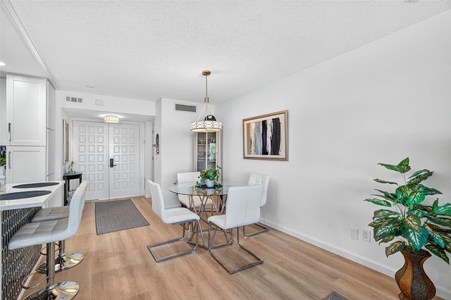 1800 SE Saint Lucie Boulevard 7-307, Stuart, FL 34996