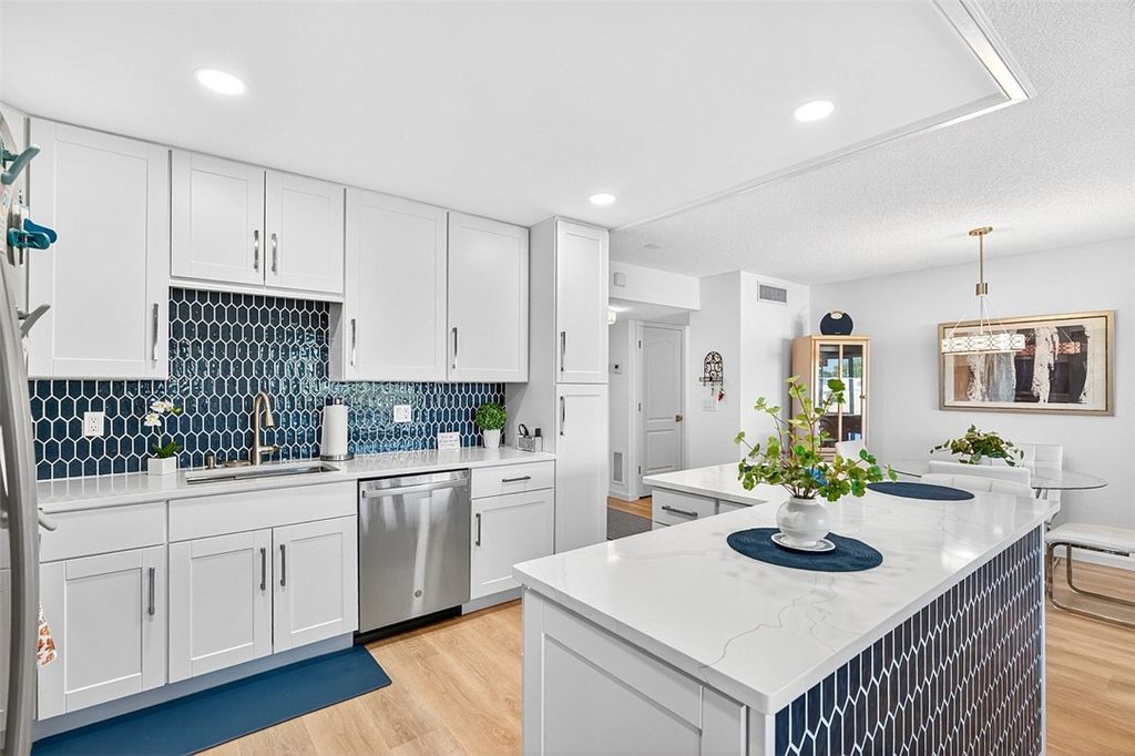 1800 SE Saint Lucie Boulevard 7-307, Stuart, FL 34996