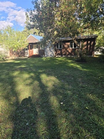 15549 Pine Street, Grand Haven, MI 49417