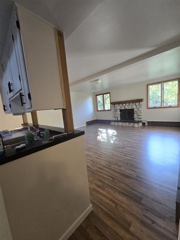 15549 Pine Street, Grand Haven, MI 49417