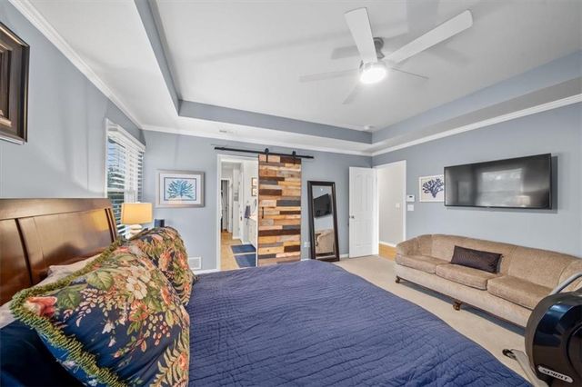 10103 Sunset Drive, Lenexa, KS 66220