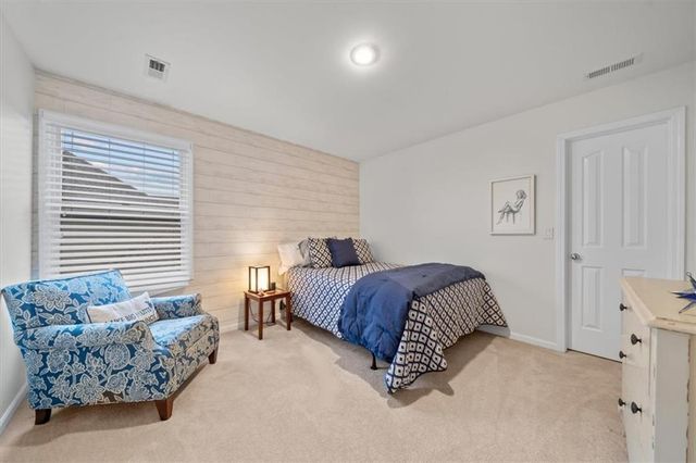 10103 Sunset Drive, Lenexa, KS 66220