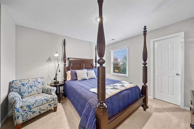 10103 Sunset Drive, Lenexa, KS 66220