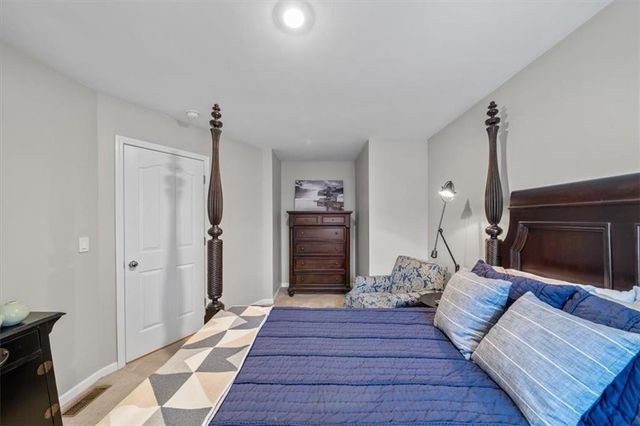 10103 Sunset Drive, Lenexa, KS 66220