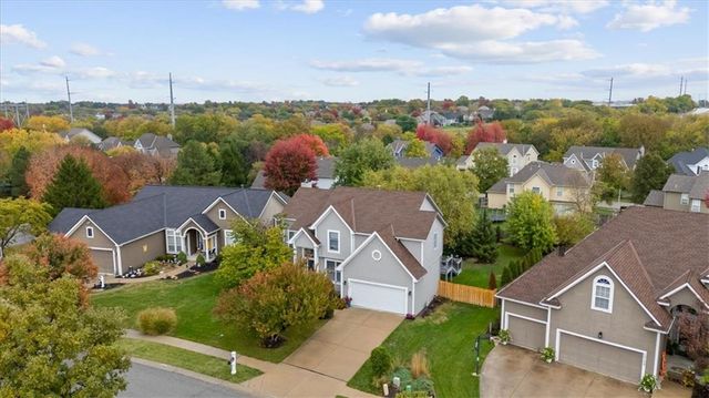 10103 Sunset Drive, Lenexa, KS 66220