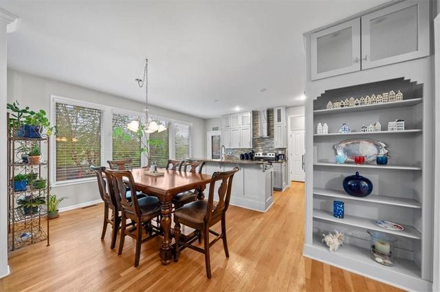 10103 Sunset Drive, Lenexa, KS 66220