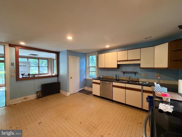 820 S YORK ST, Mechanicsburg, PA 17055