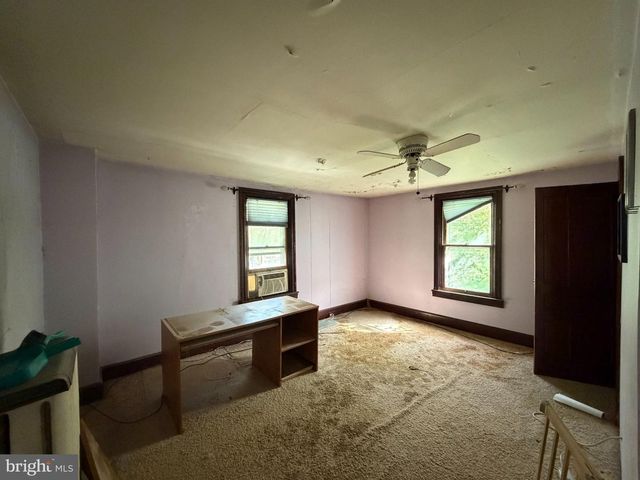 820 S YORK ST, Mechanicsburg, PA 17055