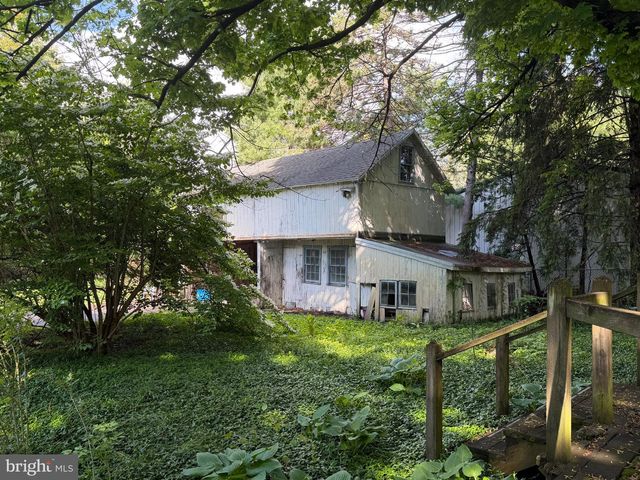 820 S YORK ST, Mechanicsburg, PA 17055