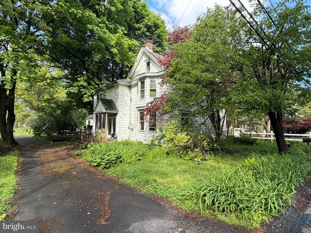 820 S YORK ST, Mechanicsburg, PA 17055