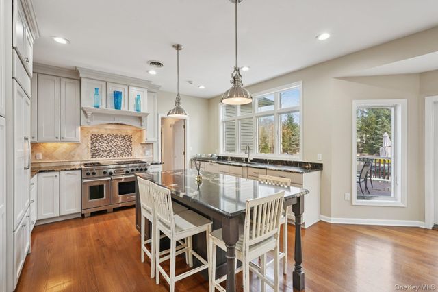 14 Pepperidge Drive, New City, NY 10956