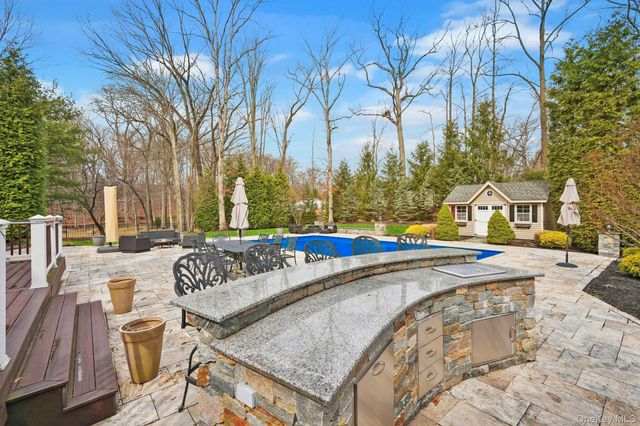 14 Pepperidge Drive, New City, NY 10956