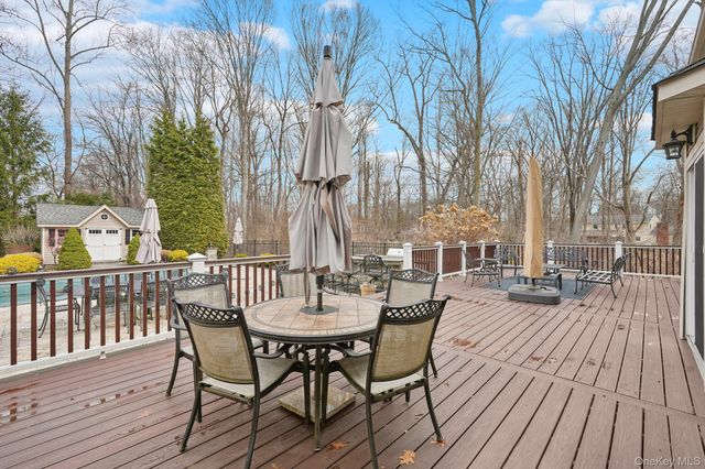 14 Pepperidge Drive, New City, NY 10956