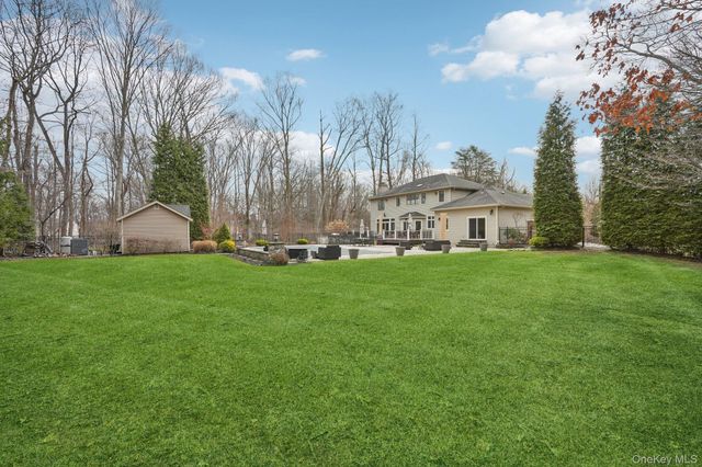 14 Pepperidge Drive, New City, NY 10956