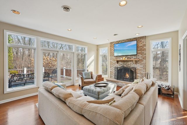 14 Pepperidge Drive, New City, NY 10956