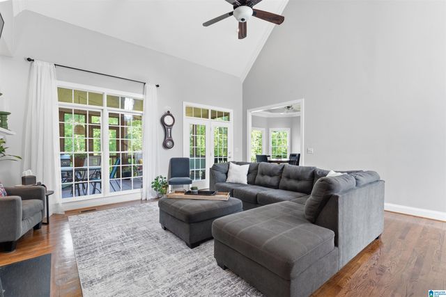 1048 GROVE PARK WAY, Birmingham, AL 35242