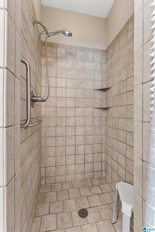 1048 GROVE PARK WAY, Birmingham, AL 35242