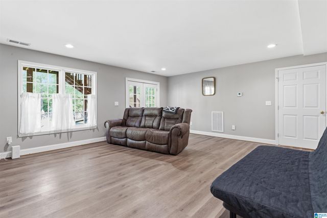 1048 GROVE PARK WAY, Birmingham, AL 35242