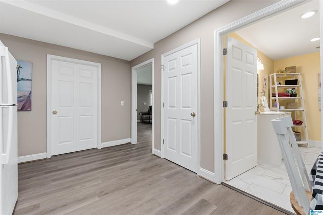 1048 GROVE PARK WAY, Birmingham, AL 35242