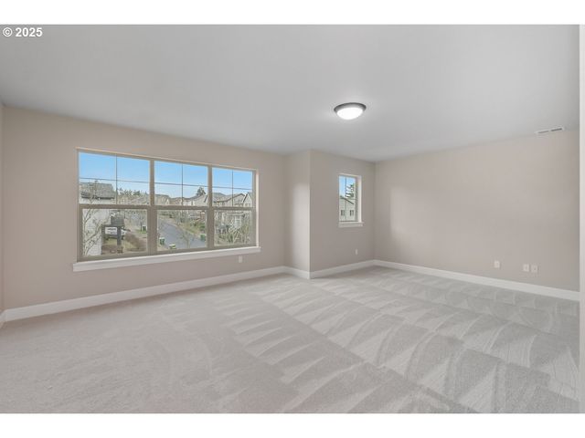 8070 Sw 195TH Ave, Beaverton, OR 97007