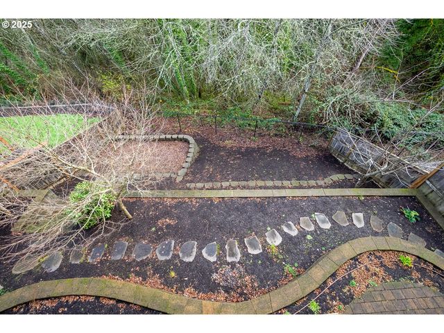 8070 Sw 195TH Ave, Beaverton, OR 97007