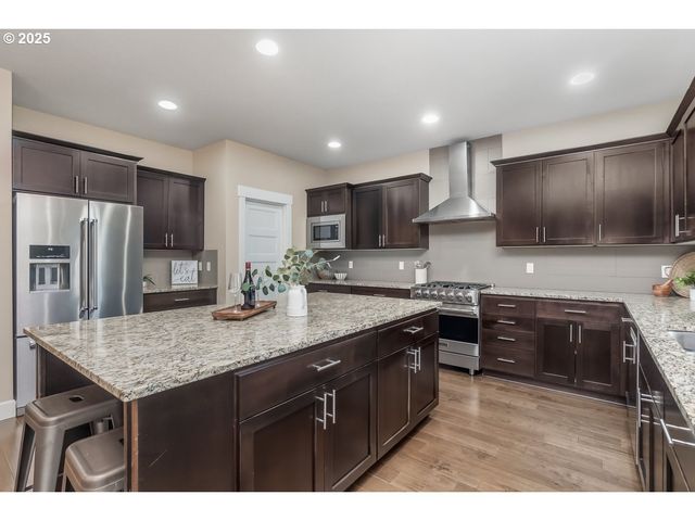 8070 Sw 195TH Ave, Beaverton, OR 97007