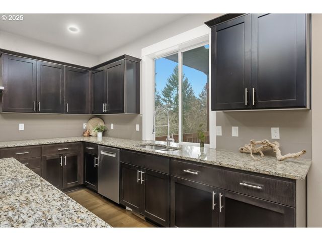 8070 Sw 195TH Ave, Beaverton, OR 97007