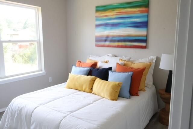 4353 N Toby Avenue, Springfield, MO 65803