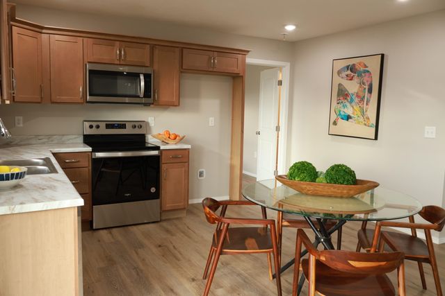 4353 N Toby Avenue, Springfield, MO 65803