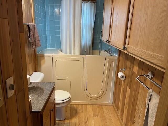 5076 State Highway 70, Eagle River, WI 54521